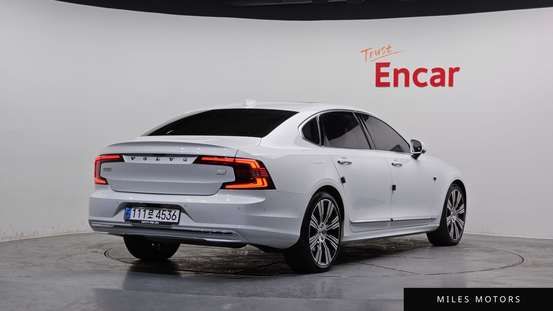 Volvo S90 2021 — миниатюра 2
