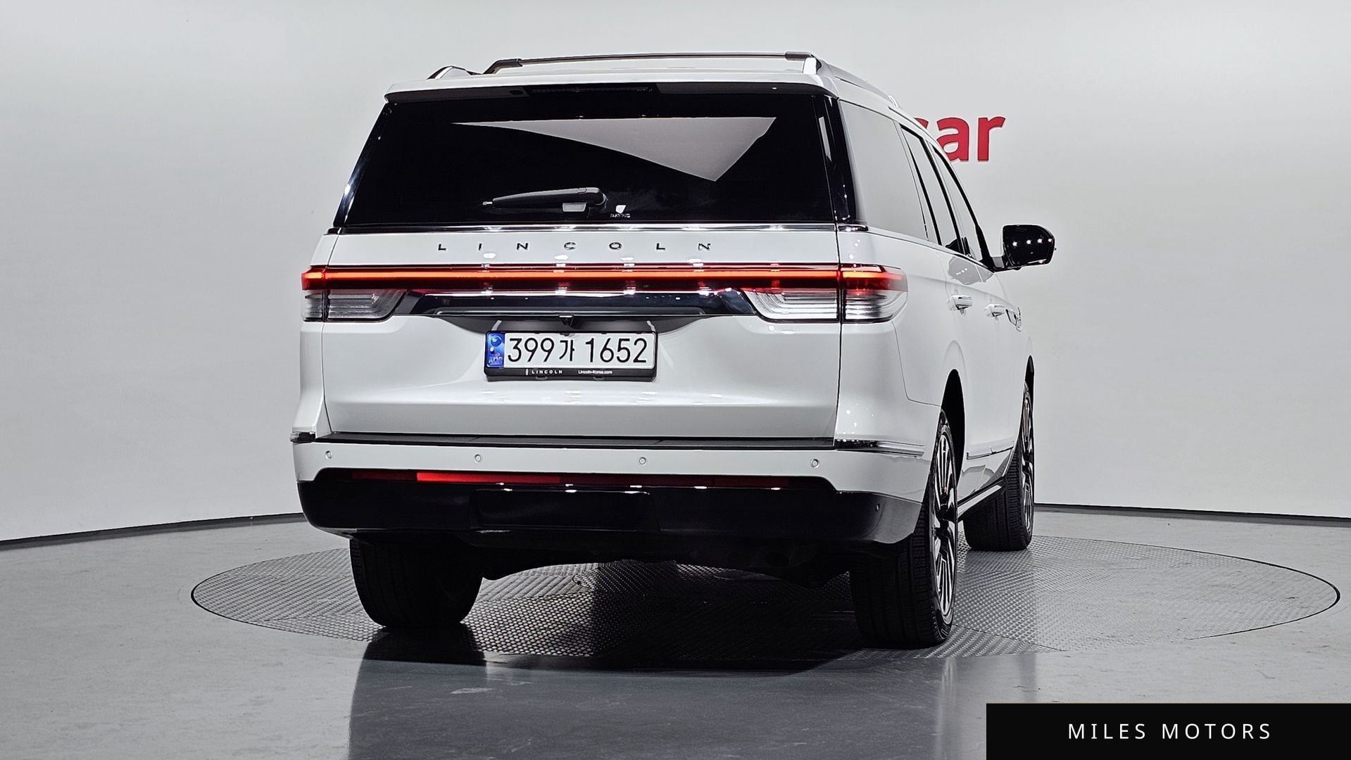Lincoln Navigator 2023 — миниатюра 4