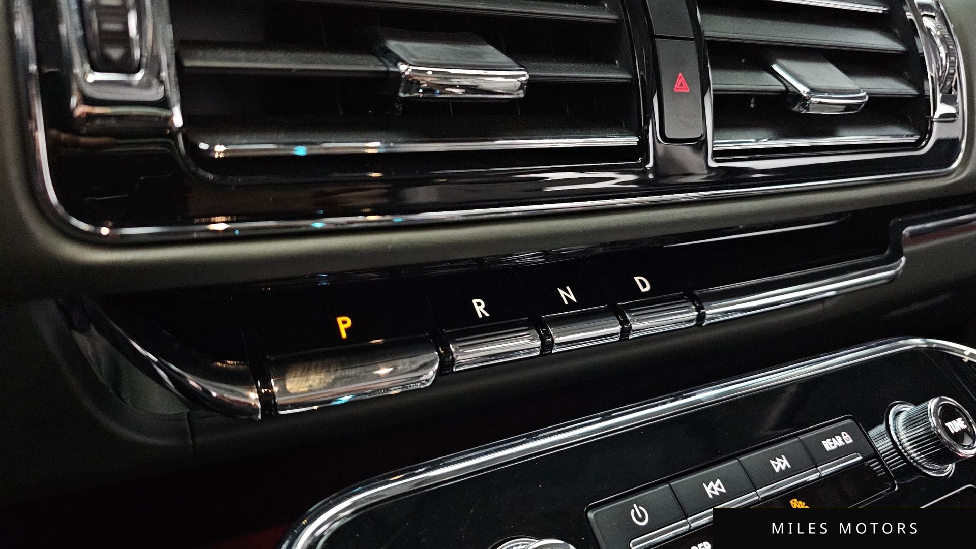 Lincoln Navigator 2023 — миниатюра 9