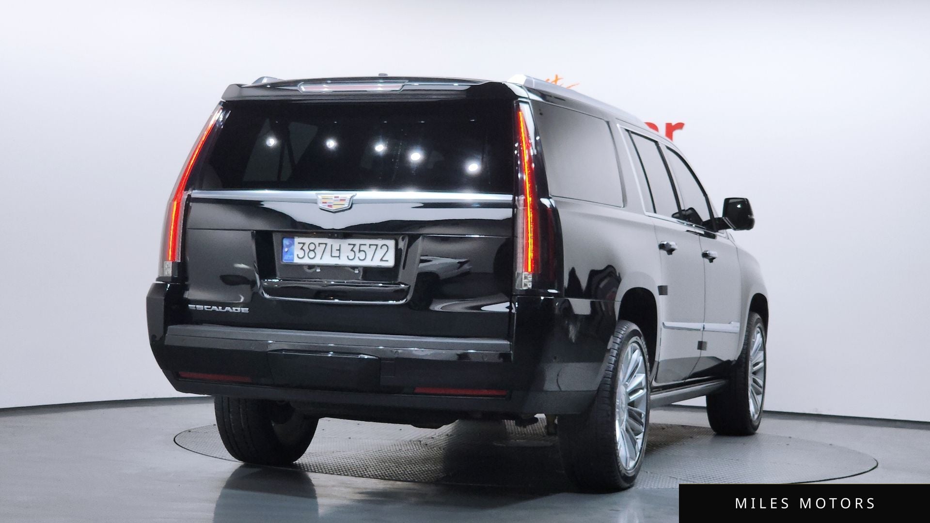 Cadillac Escalade 2019 — миниатюра 2