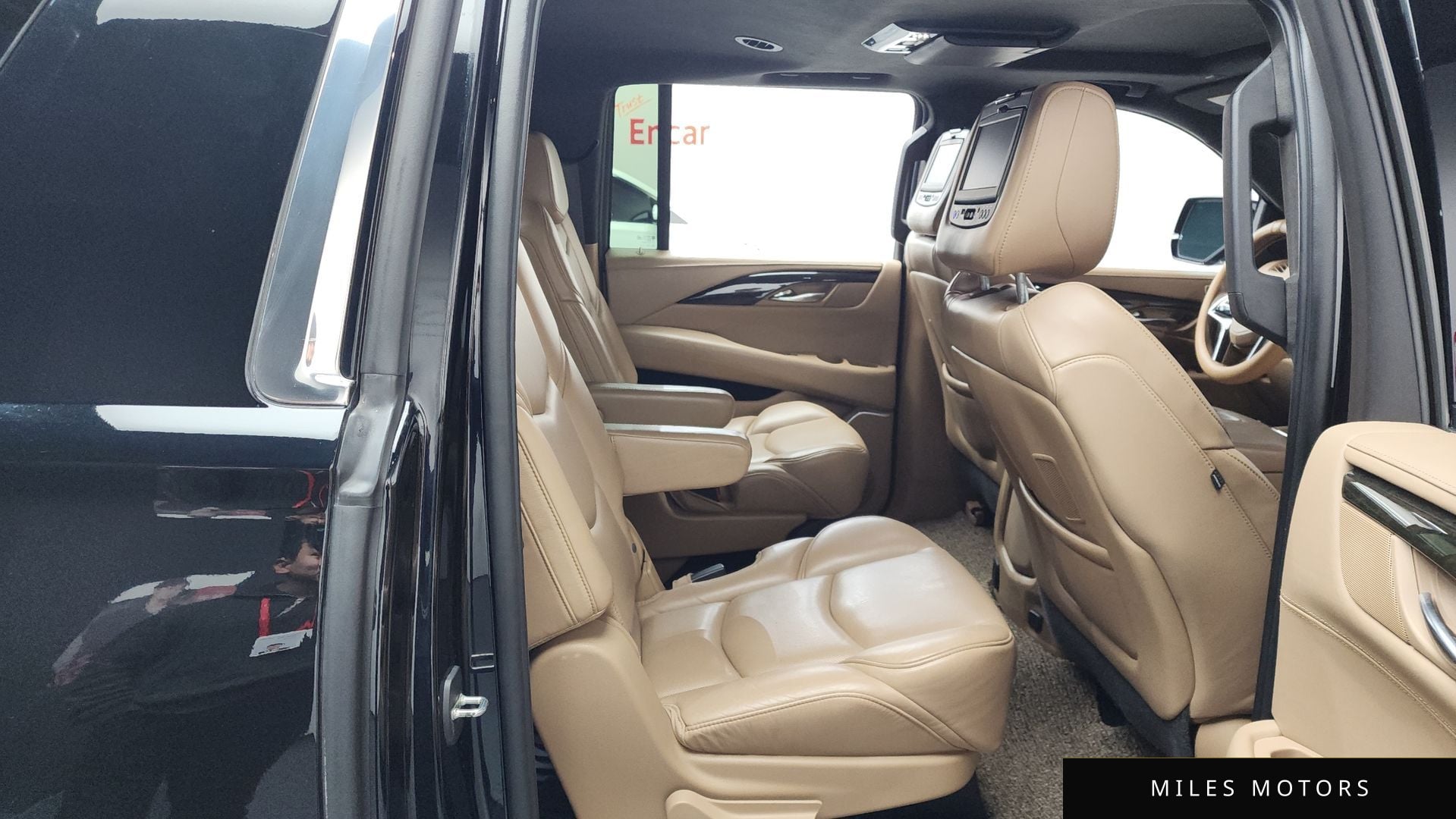 Cadillac Escalade 2019 — миниатюра 12