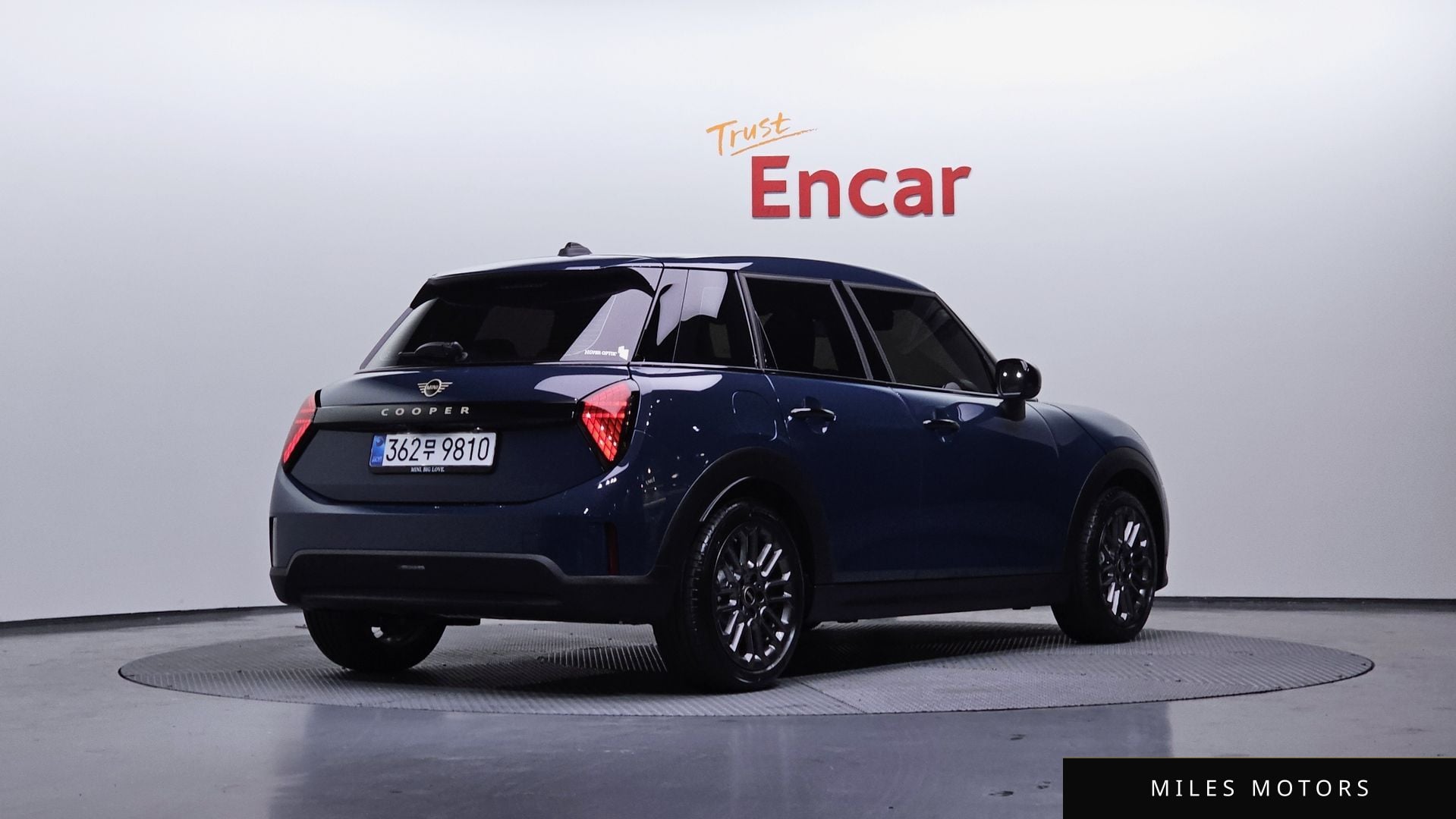 MINI 쿠퍼 C 2025 — миниатюра 2