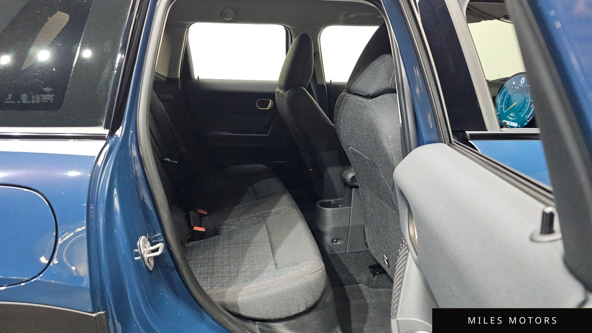MINI 쿠퍼 C 2025 — миниатюра 12