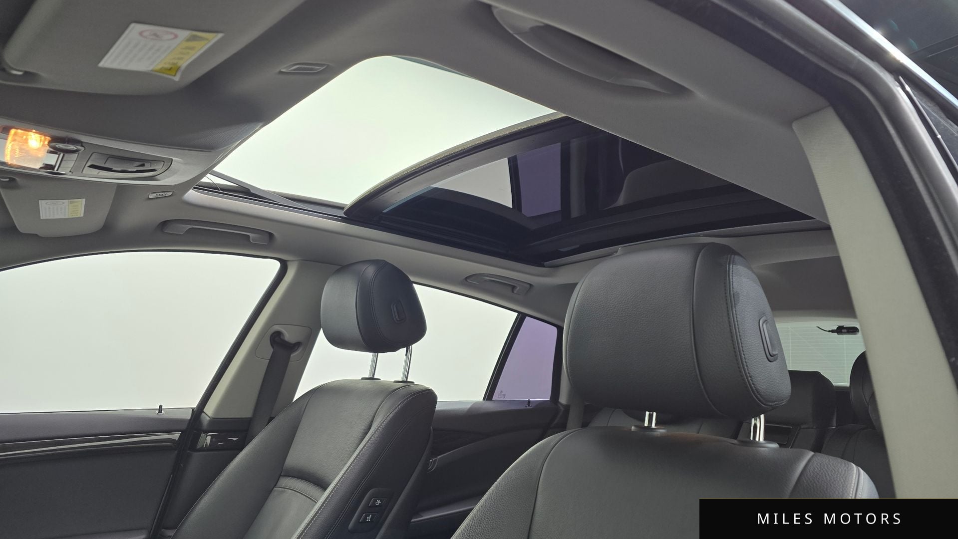 BMW 5 Series GT (F07) 2014 — миниатюра 19