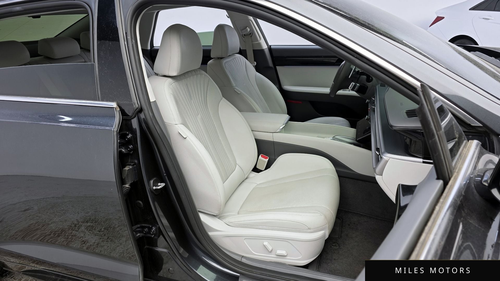 Hyundai 그랜저 (GN7) 2023 — миниатюра 12