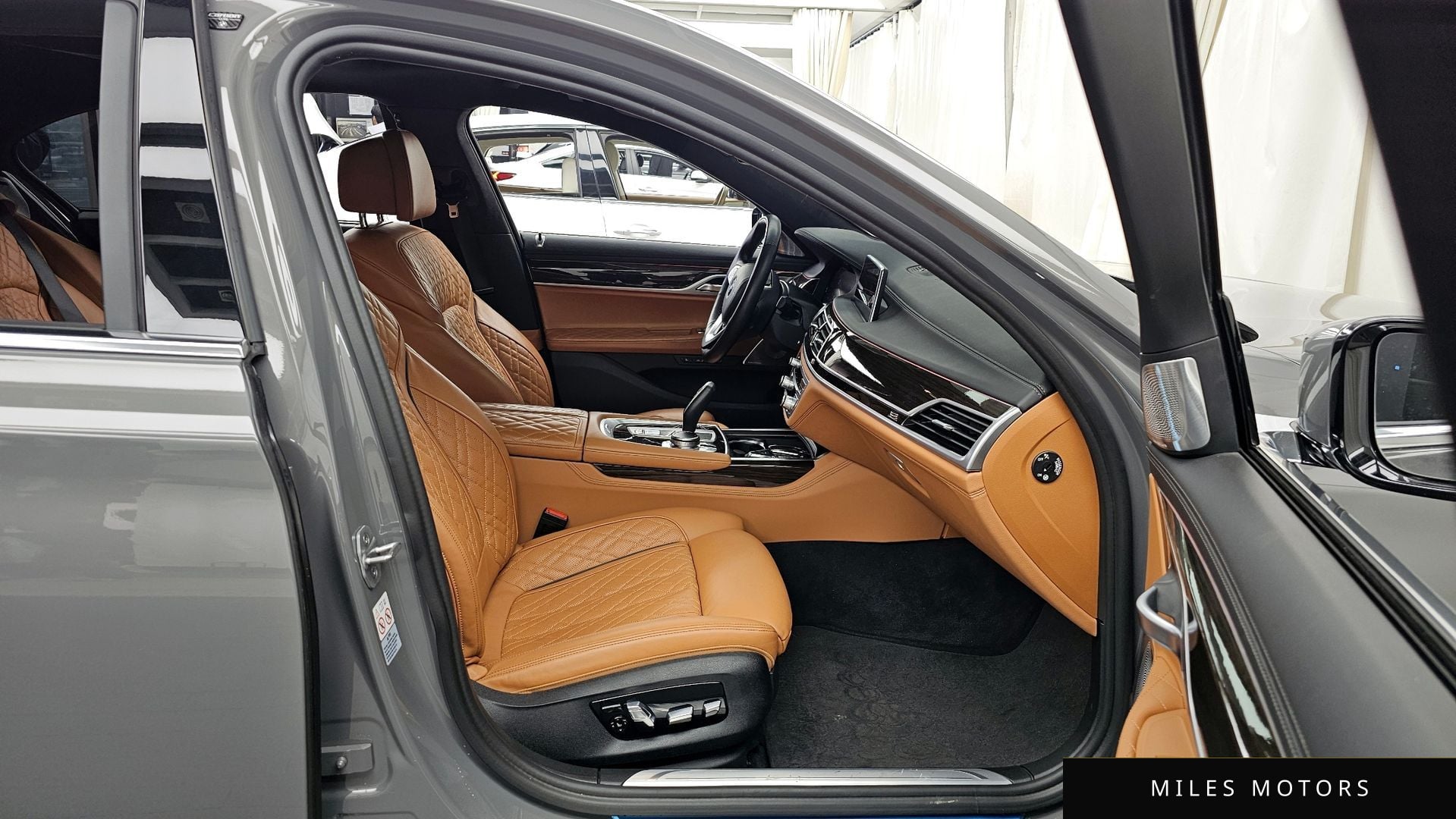 BMW 7 Series (G11) 2022 — миниатюра 11