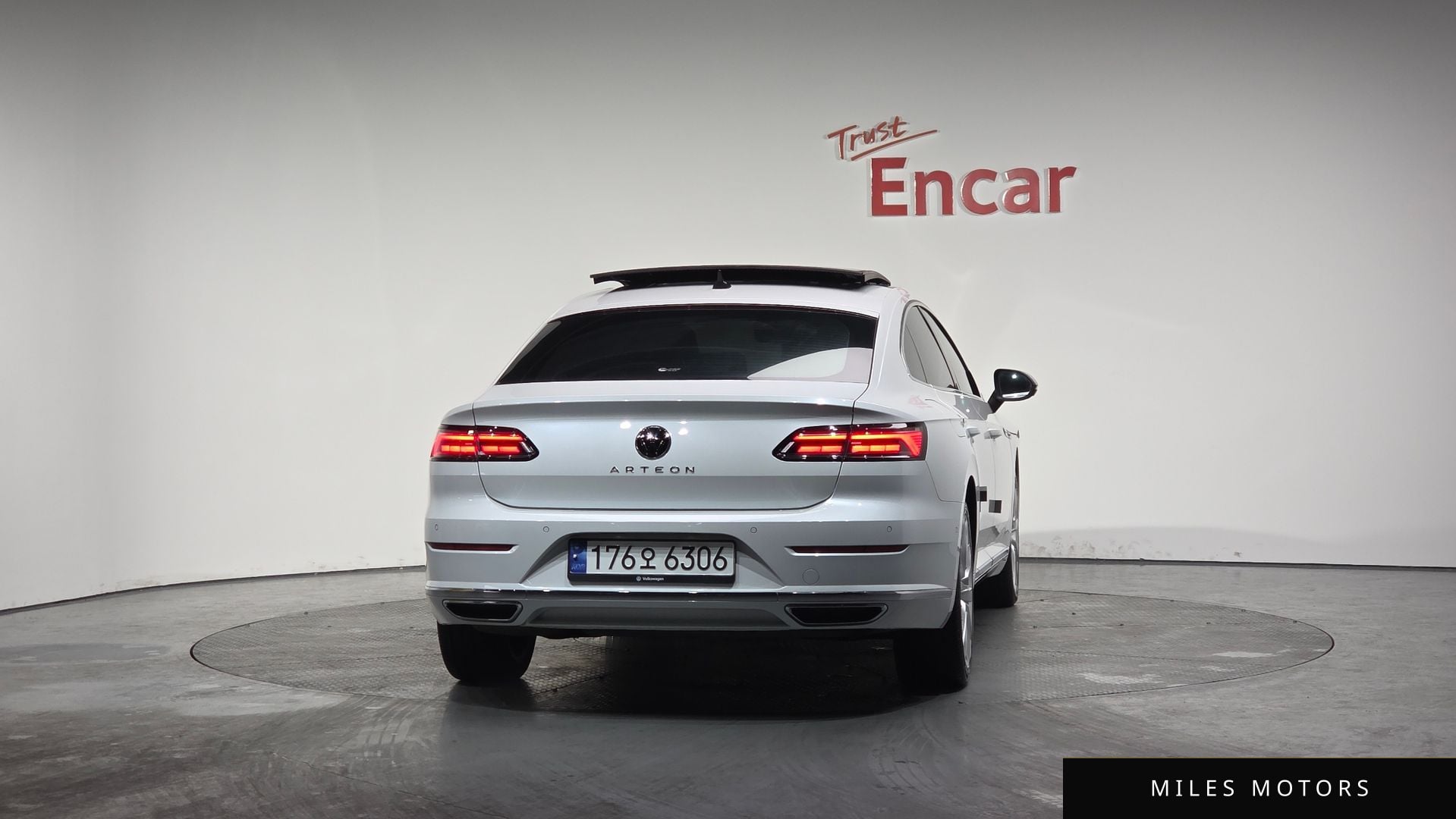 Volkswagen 아테온 2023 — миниатюра 3
