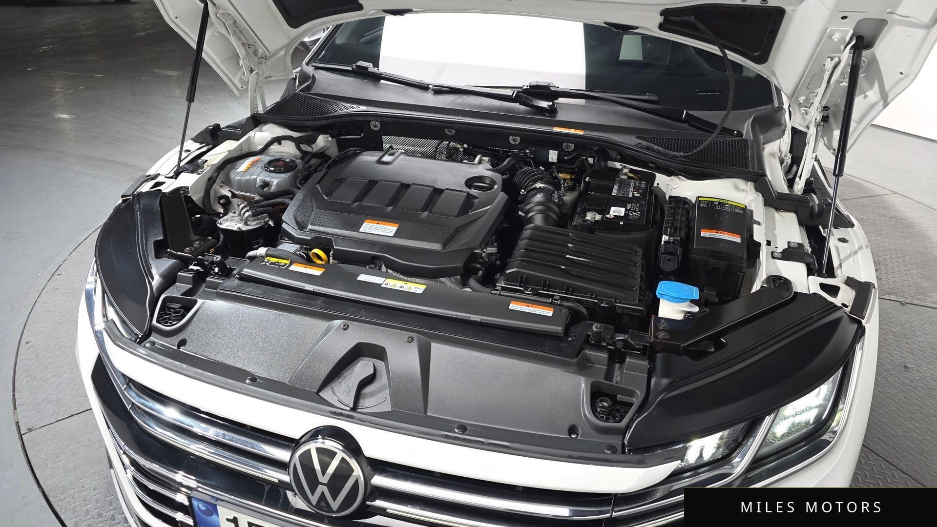 Volkswagen 아테온 2023 — миниатюра 5