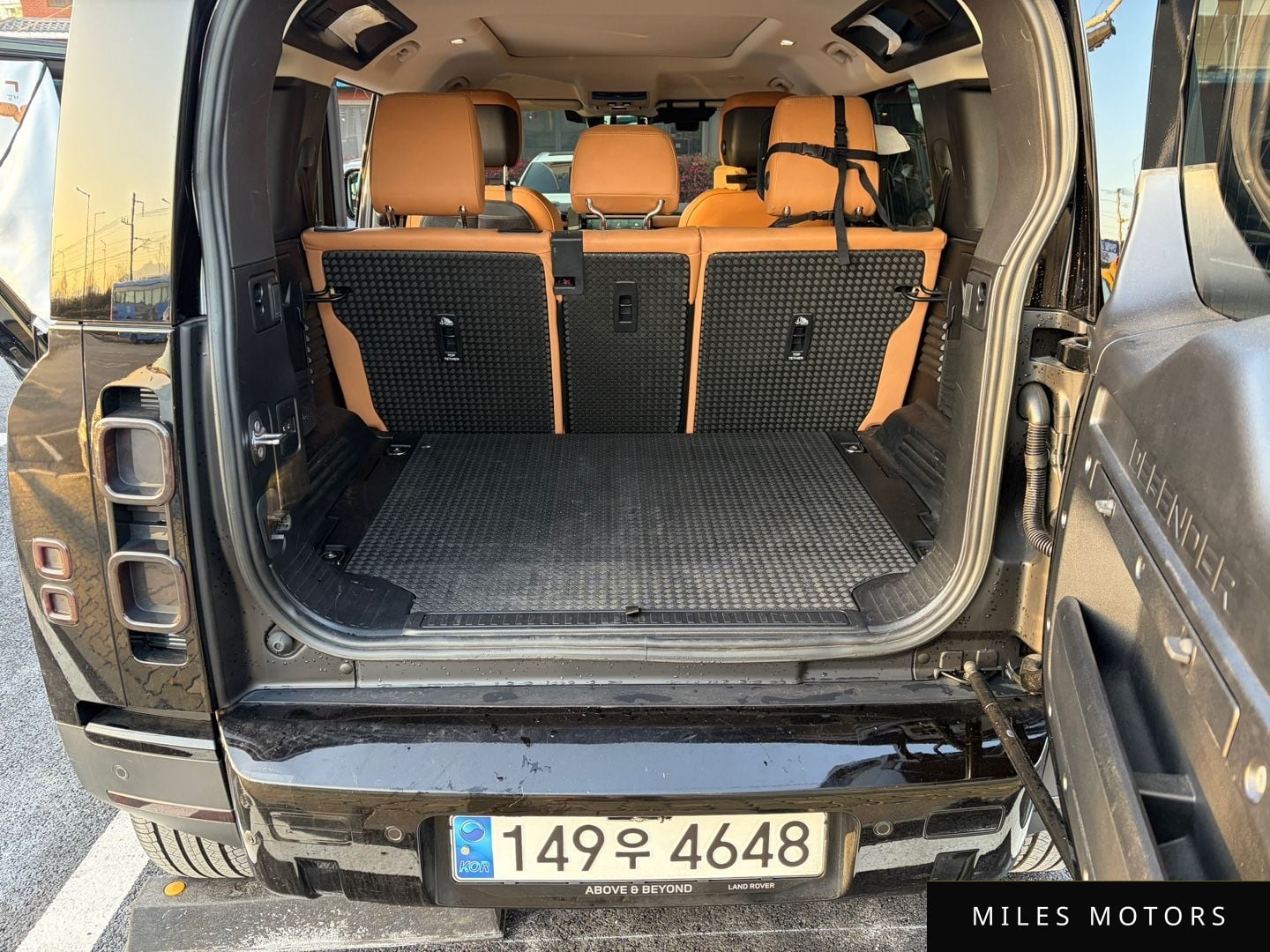 Land Rover Defender 2023 — миниатюра 7
