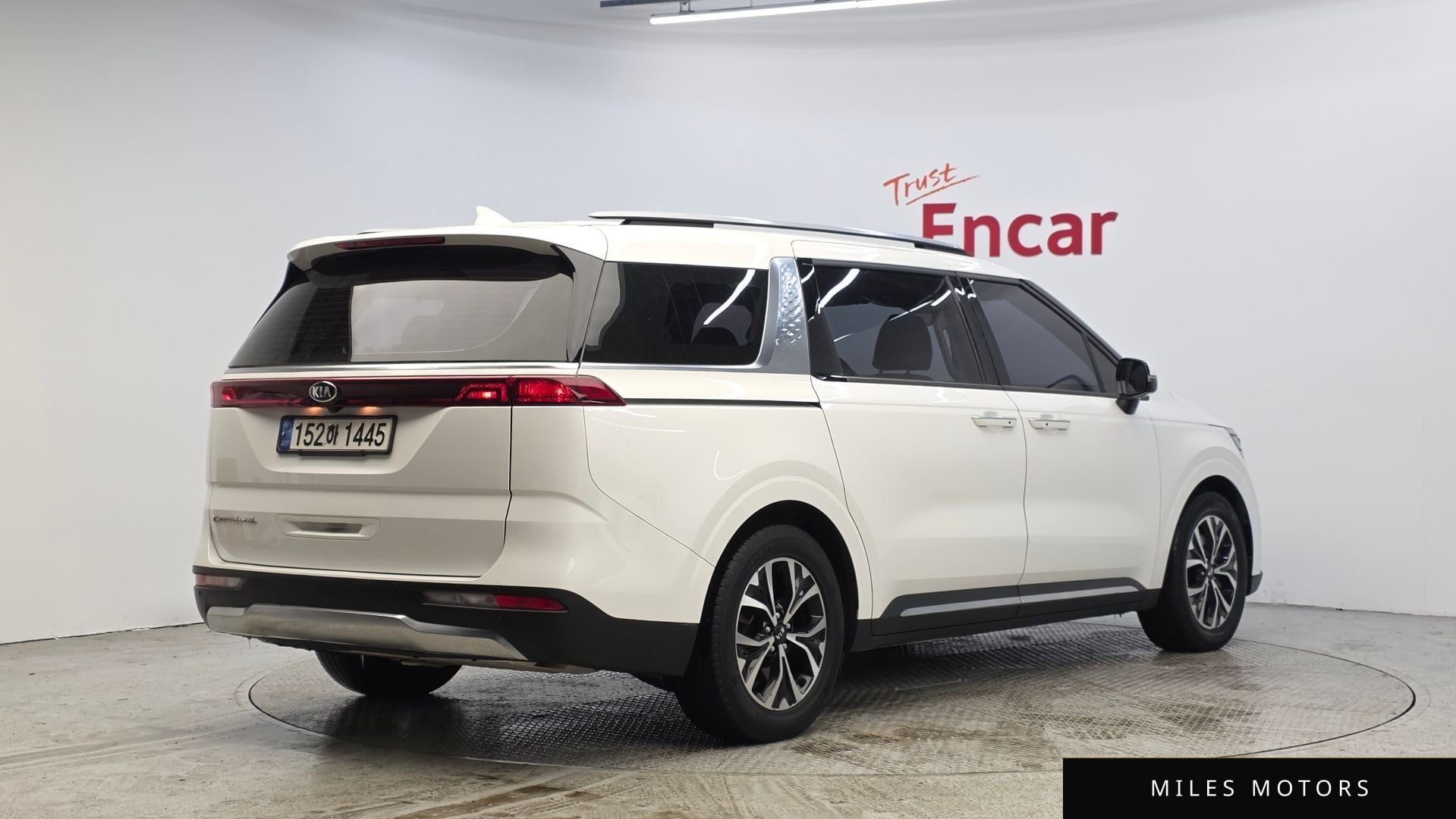 Kia Carnival 2021 — миниатюра 2