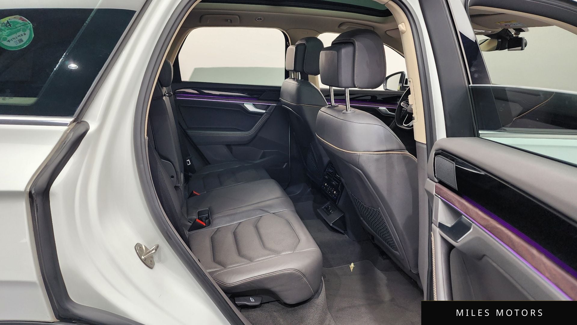 Volkswagen Touareg 2023 — миниатюра 12