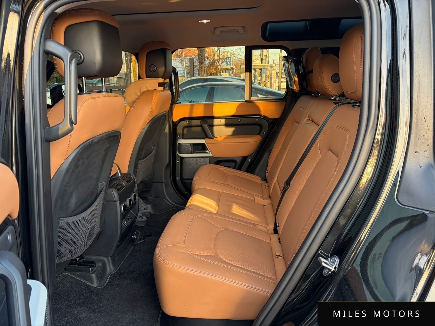 Land Rover Defender 2023 — миниатюра 8