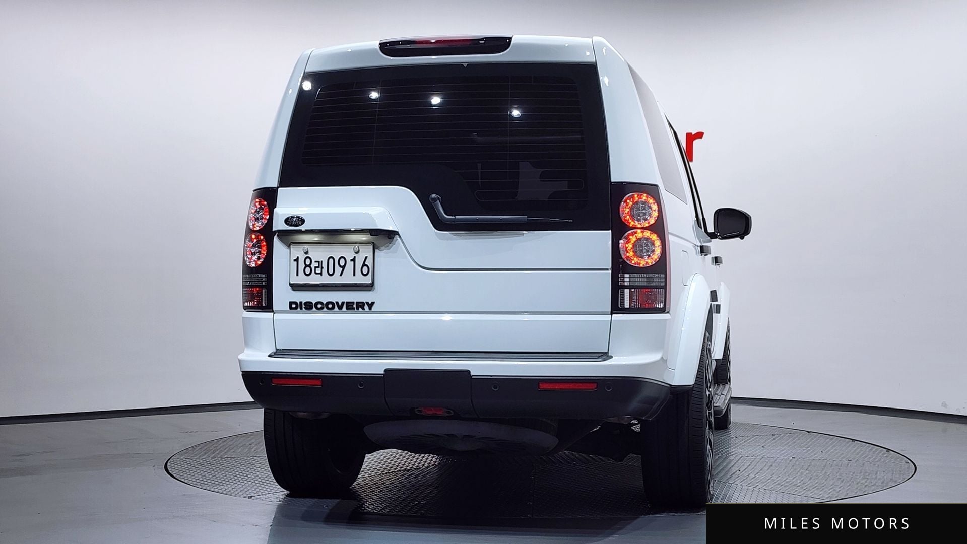 Land Rover Discovery 2016 — миниатюра 4