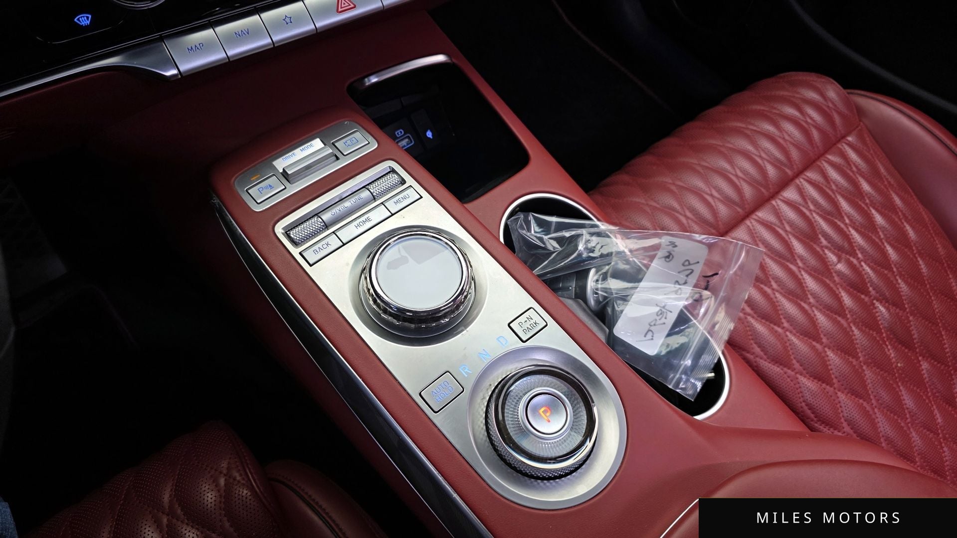 Genesis GV70 2023 — миниатюра 9