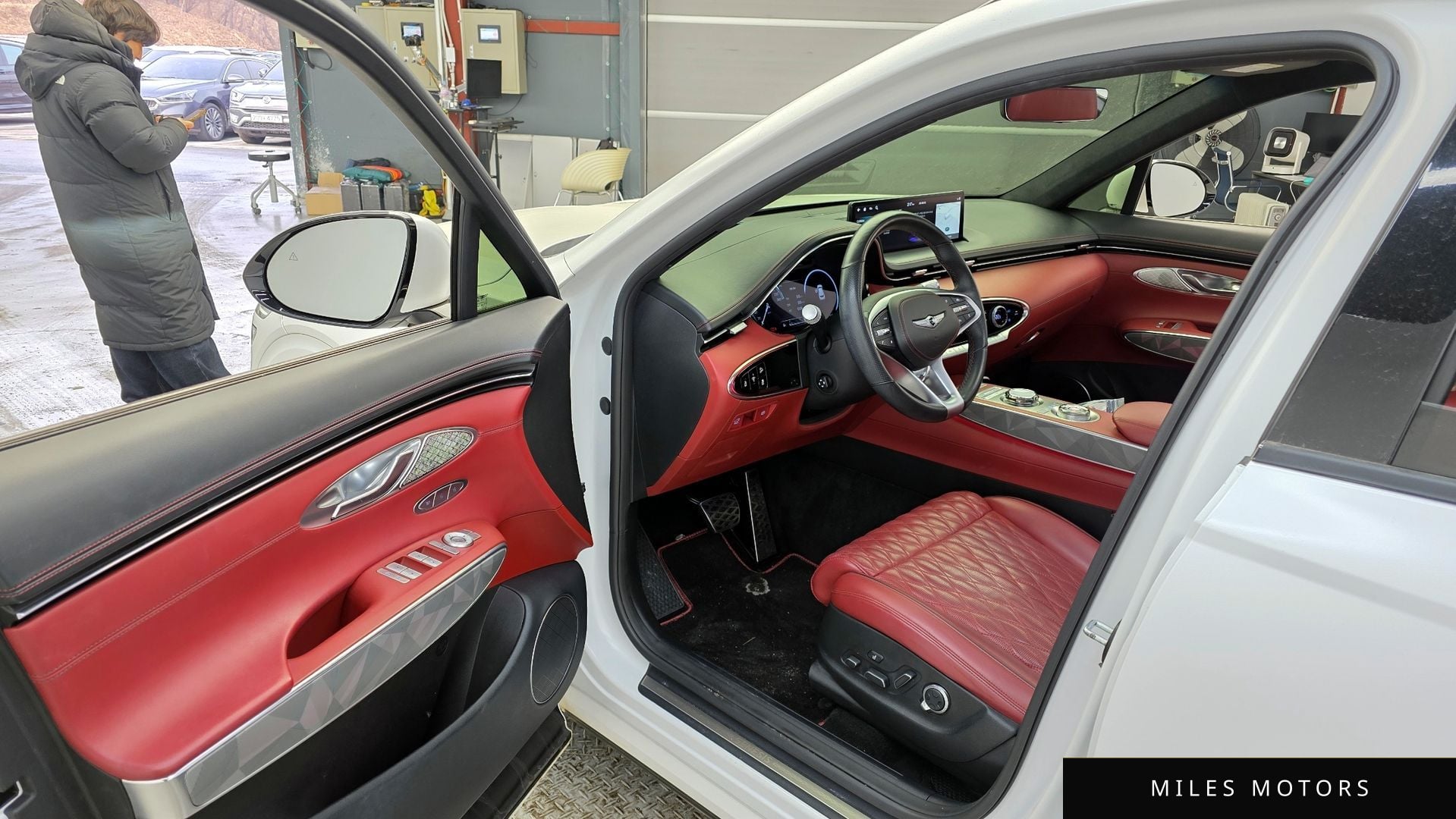 Genesis GV70 2023 — миниатюра 10