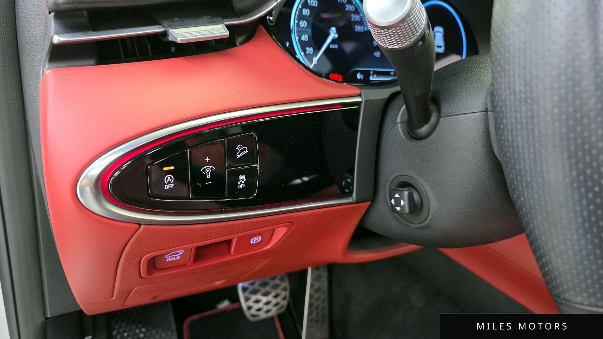 Genesis GV70 2023 — миниатюра 14