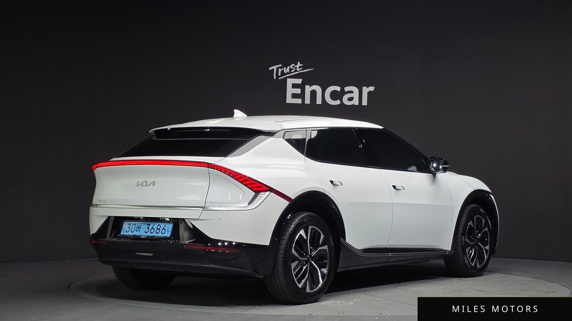 Kia EV6 2024 — миниатюра 2