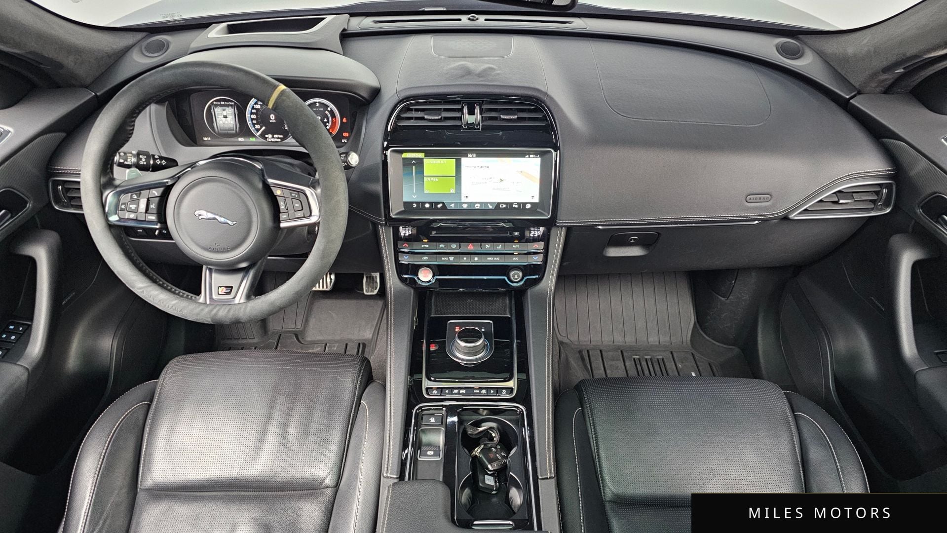 Jaguar F-PACE 2017 — миниатюра 7