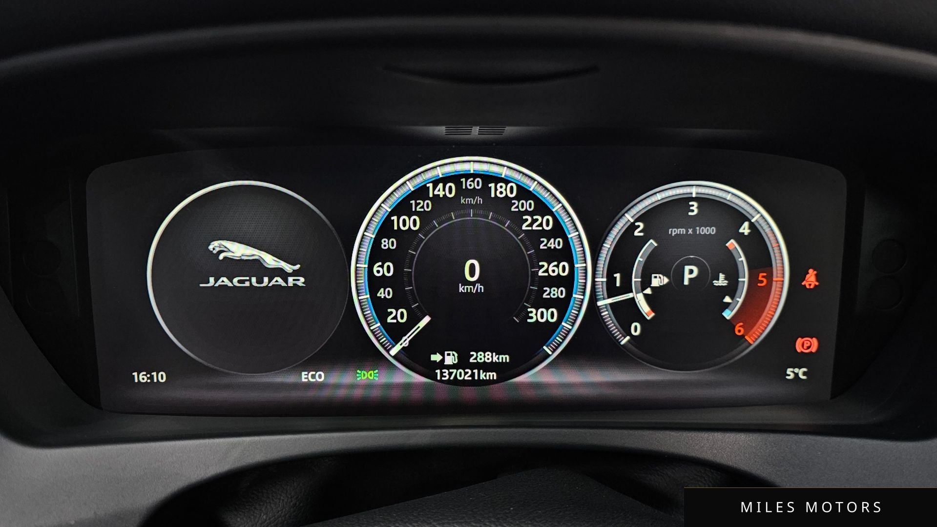 Jaguar F-PACE 2017 — миниатюра 8