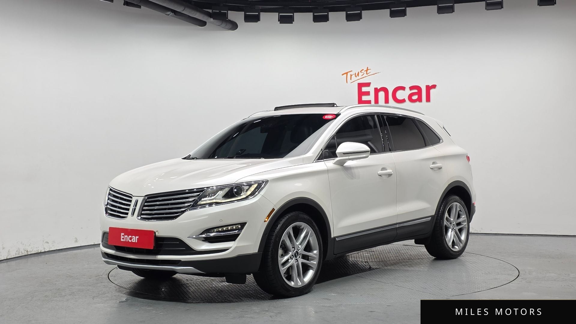 Lincoln MKC 2017 — фото 1 из 12