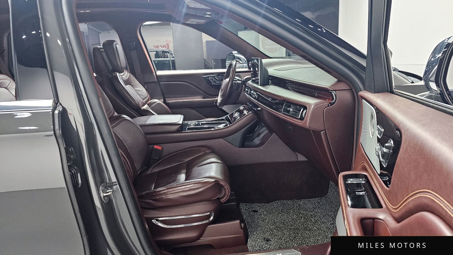 Lincoln Aviator 2020 — миниатюра 10