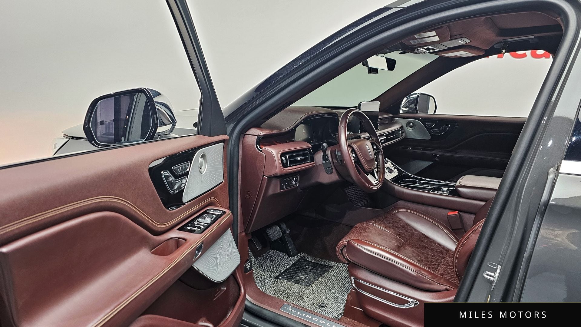 Lincoln Aviator 2020 — миниатюра 11