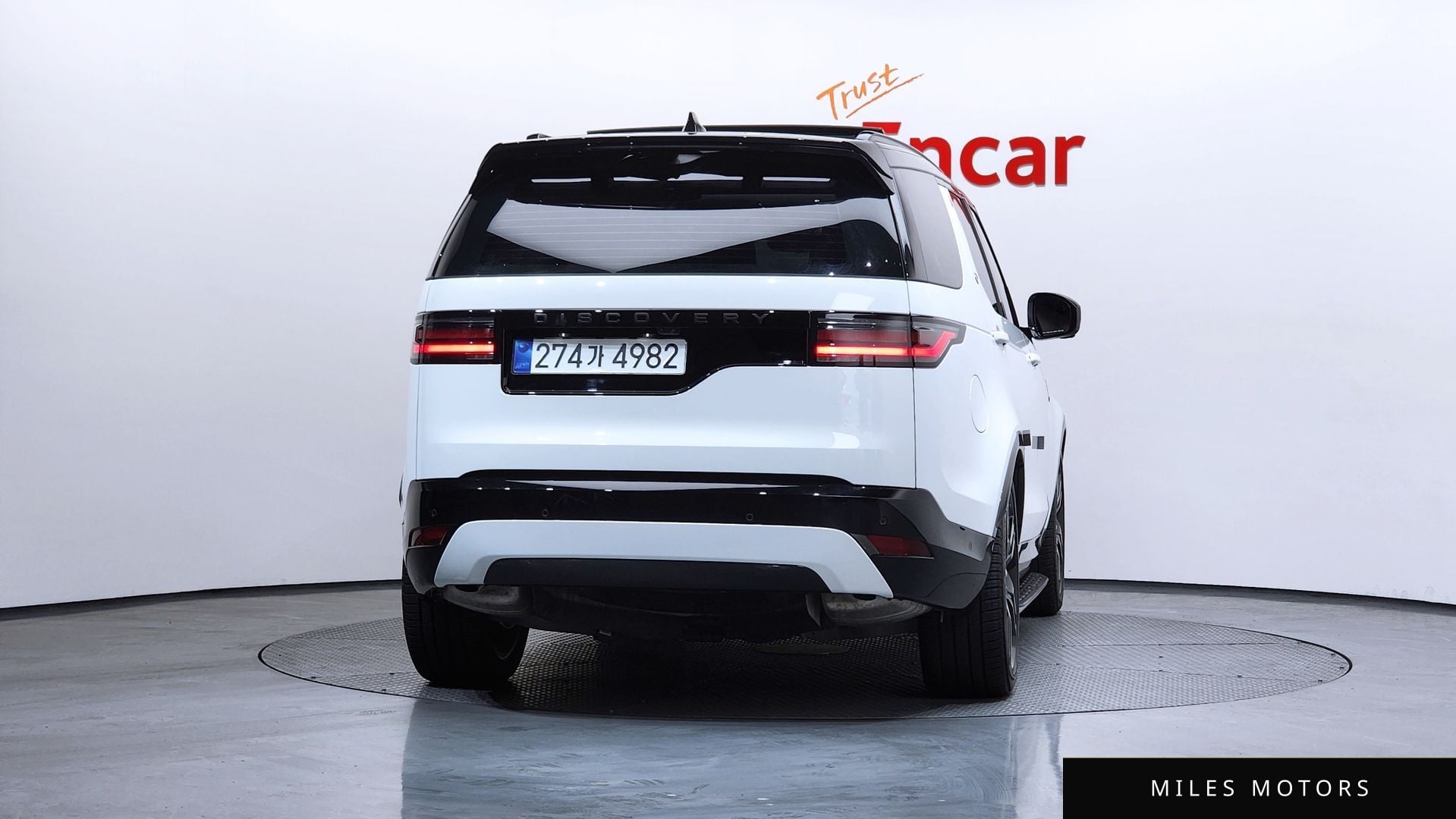 Land Rover Discovery 2025 — миниатюра 4