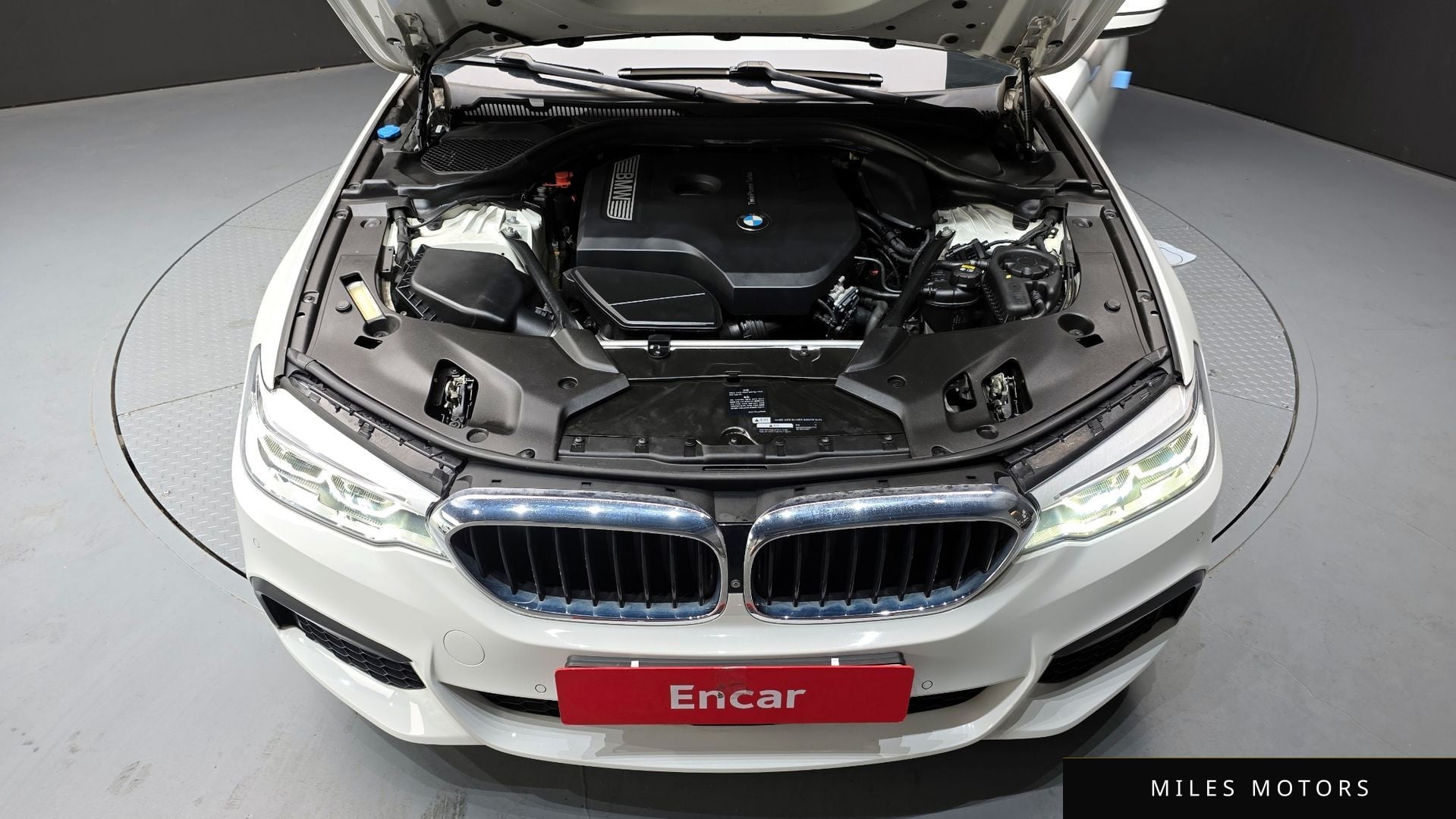 BMW 5 Series (G30) 2018 — миниатюра 6
