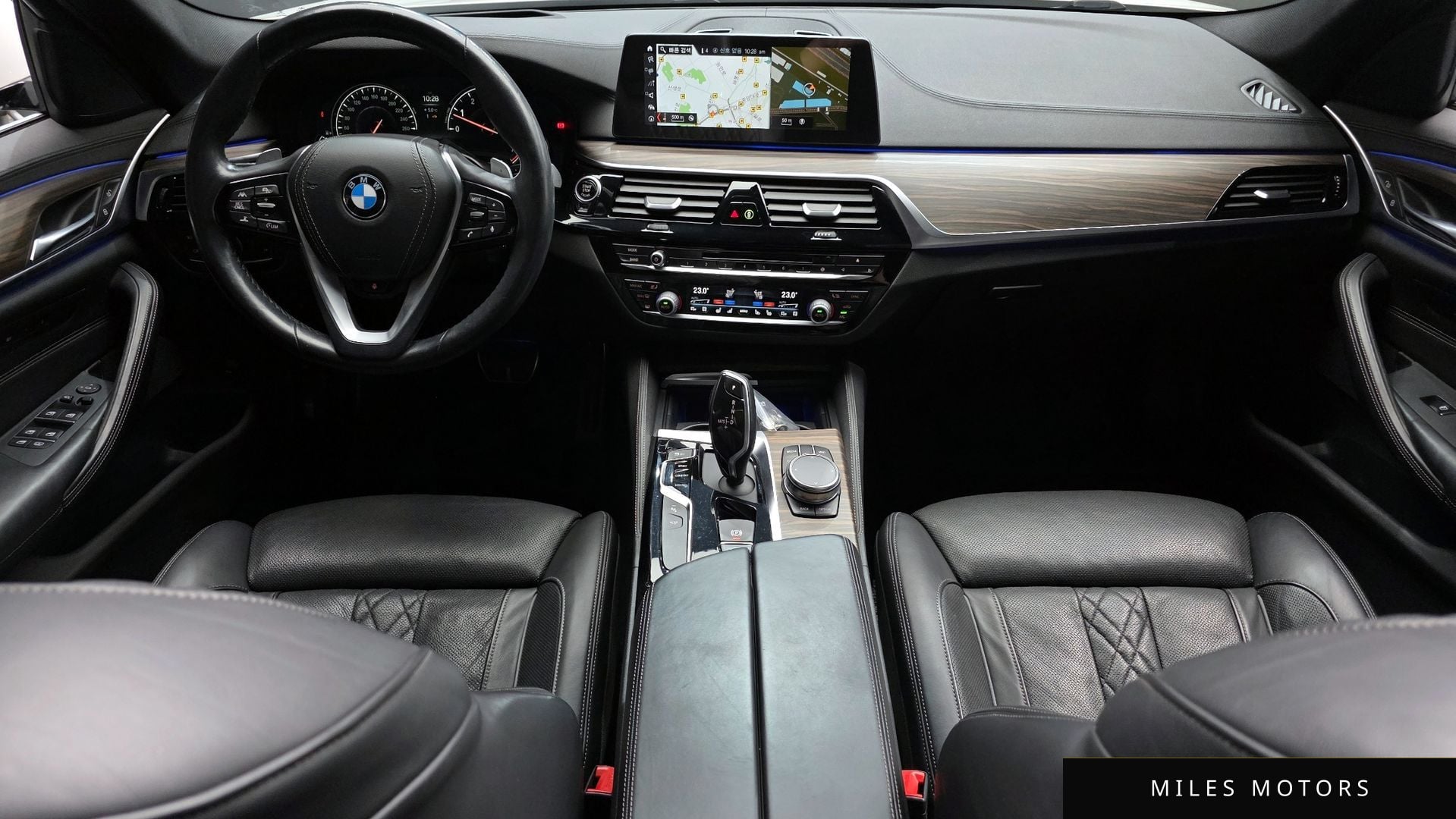 BMW 5 Series (G30) 2018 — миниатюра 7