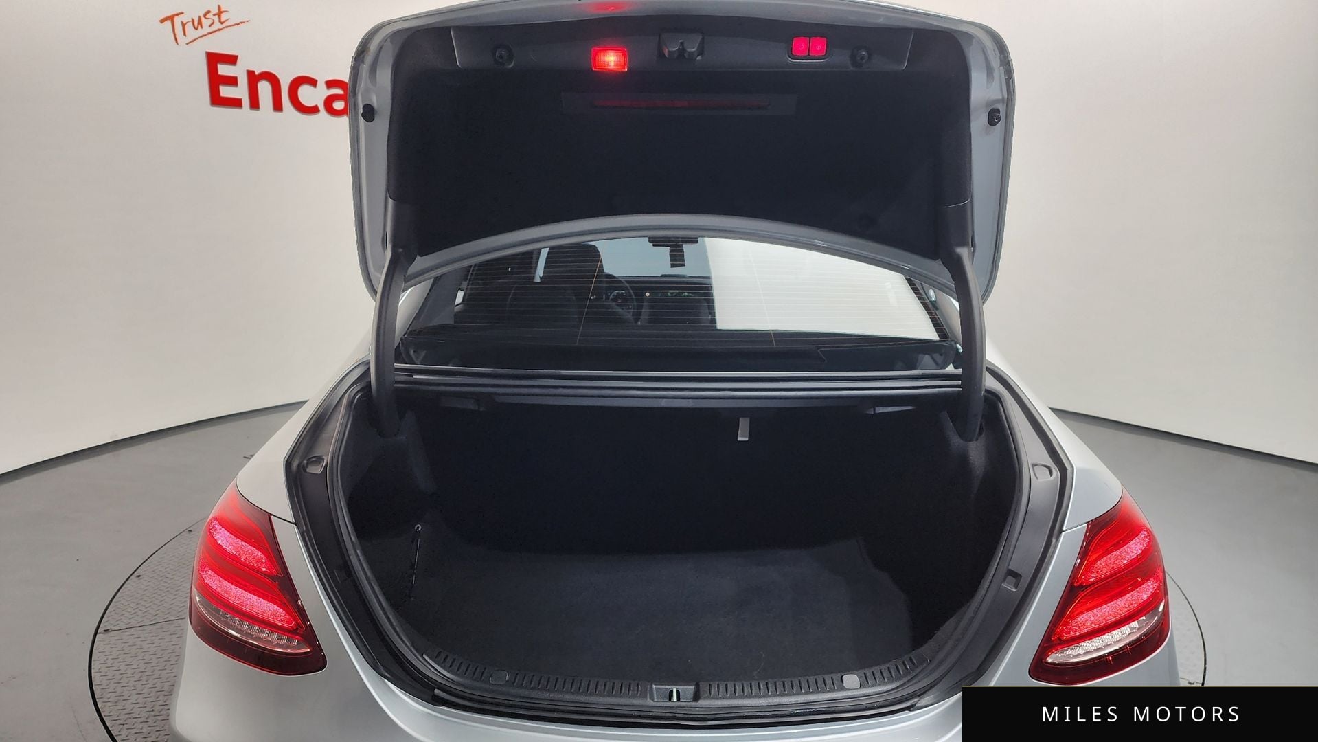Mercedes-Benz E-클래스 W213 2020 — миниатюра 20