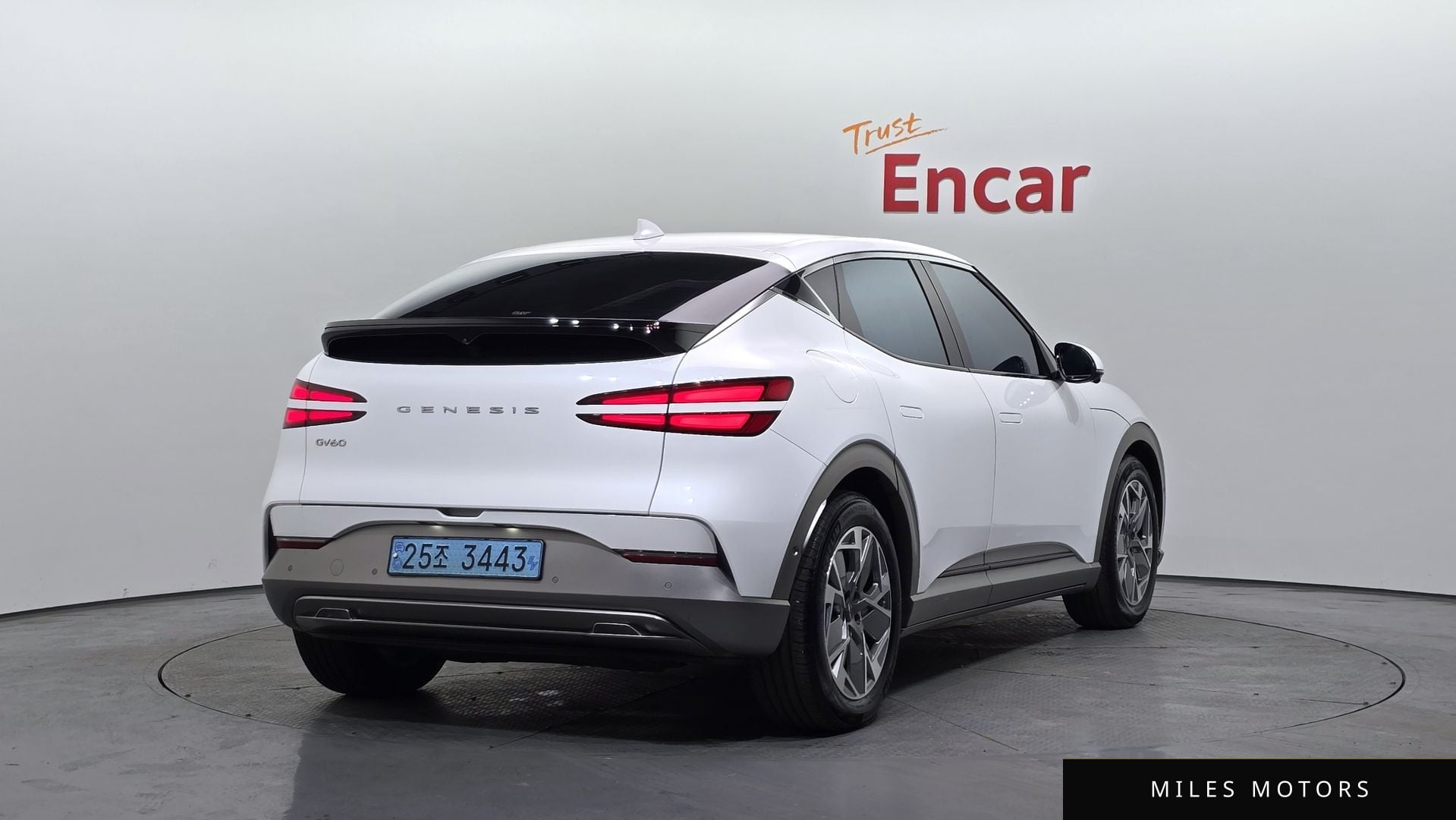 Genesis GV60 2022 — миниатюра 2