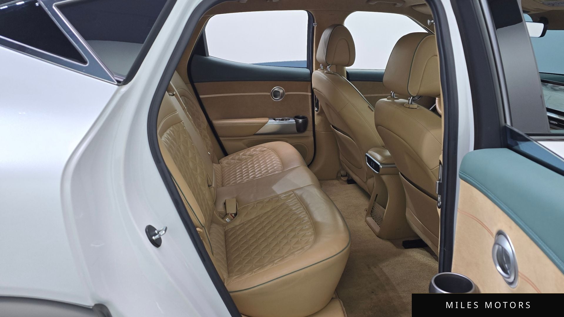 Genesis GV60 2022 — миниатюра 12