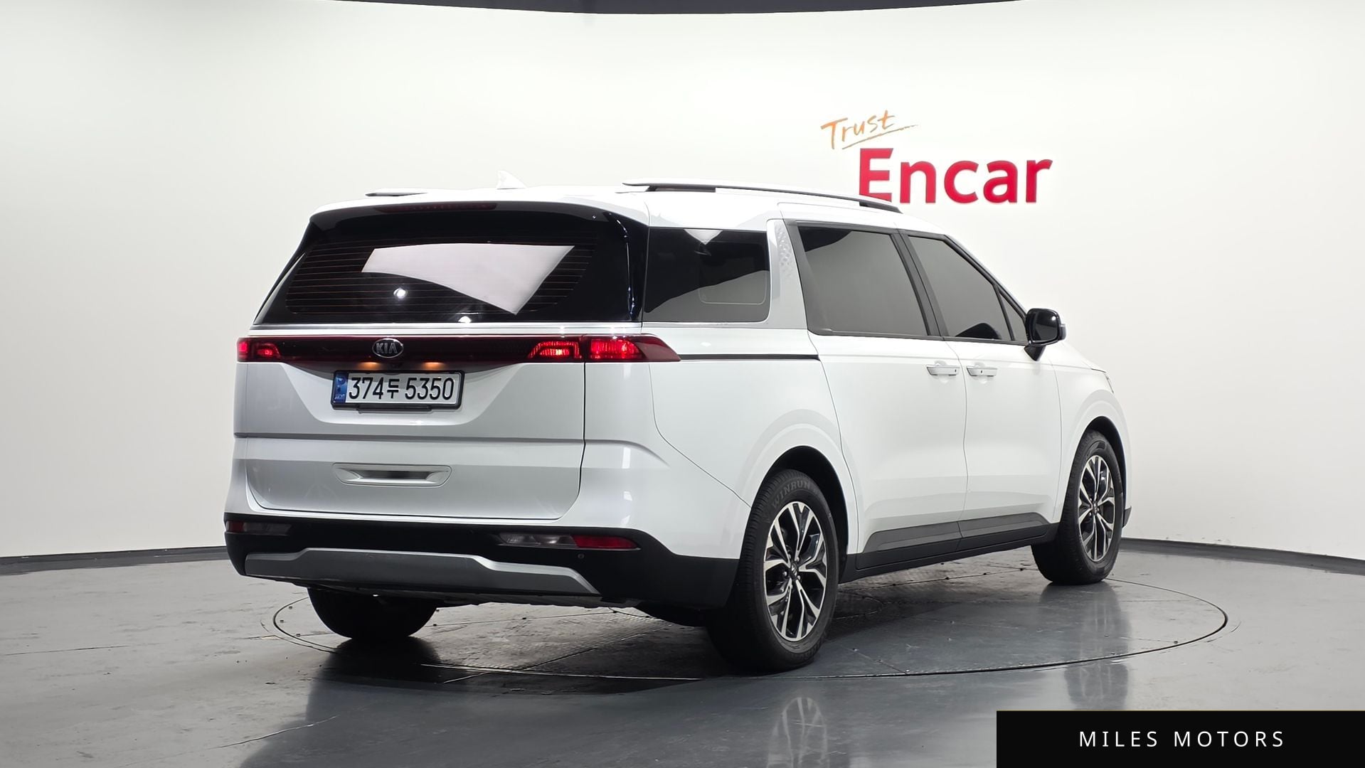 Kia Carnival 2021 — миниатюра 2