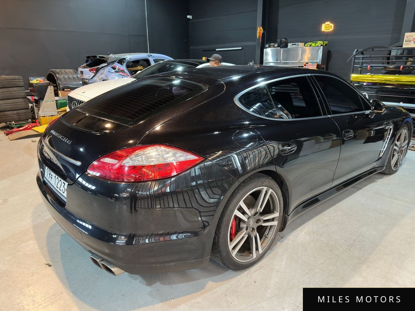 Porsche 파나메라 2011 — миниатюра 7