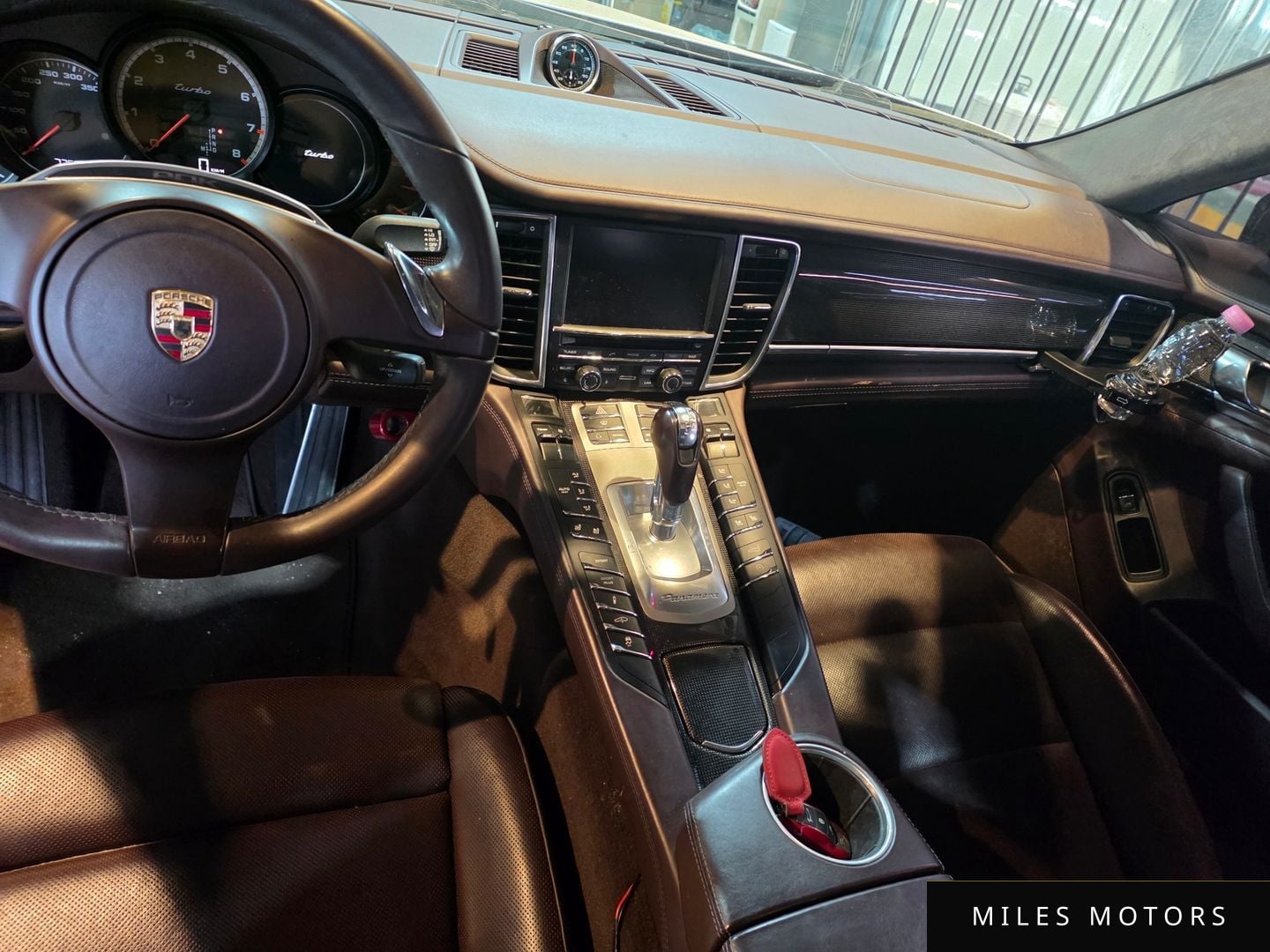 Porsche 파나메라 2011 — миниатюра 8