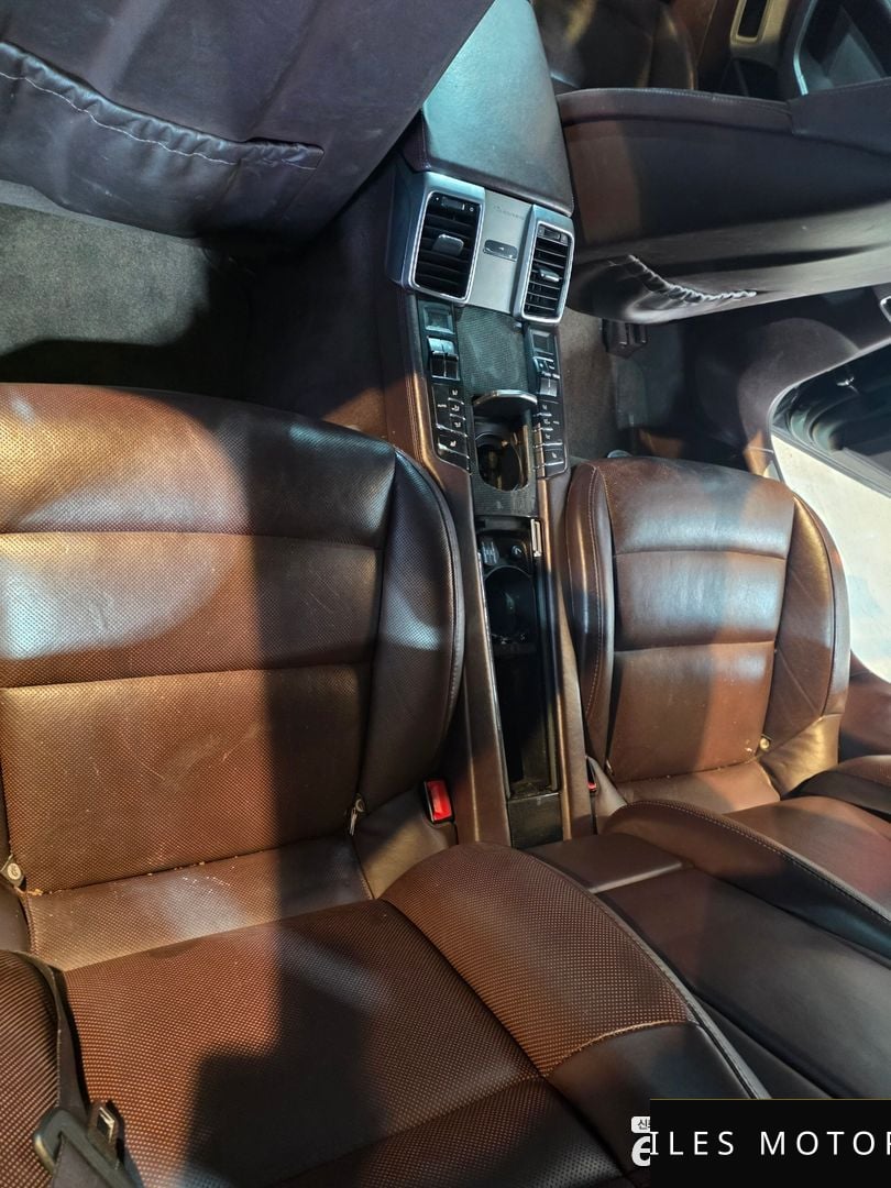 Porsche 파나메라 2011 — миниатюра 11