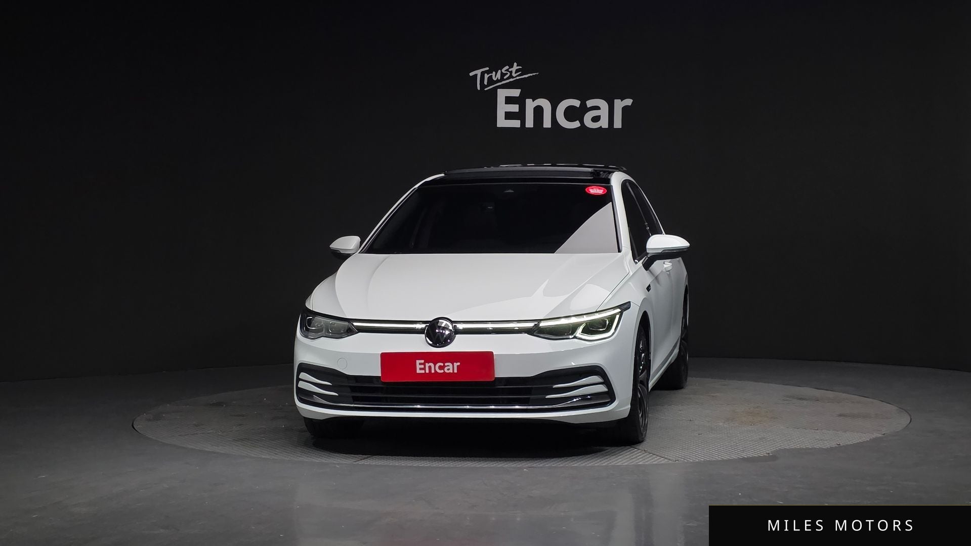 Volkswagen 골프 2023 — миниатюра 3