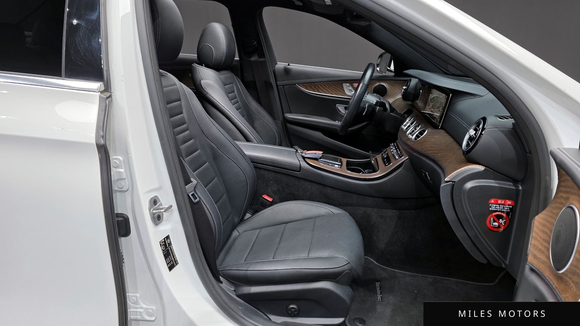 Mercedes-Benz E-클래스 W213 2022 — миниатюра 11