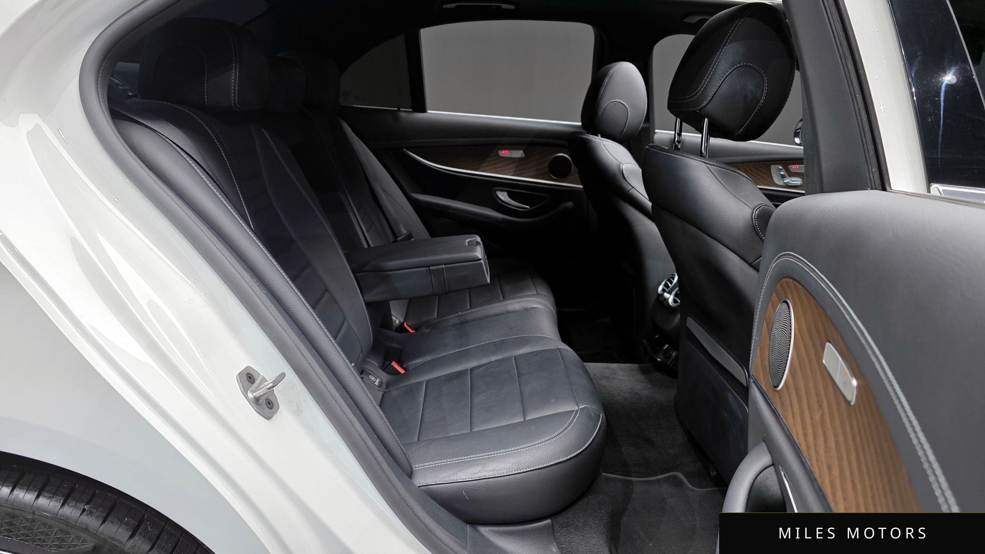 Mercedes-Benz E-클래스 W213 2022 — миниатюра 12