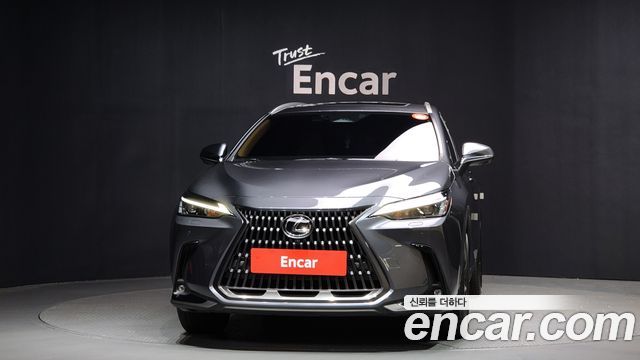 Лексус NX450h+ 2025 — миниатюра 3