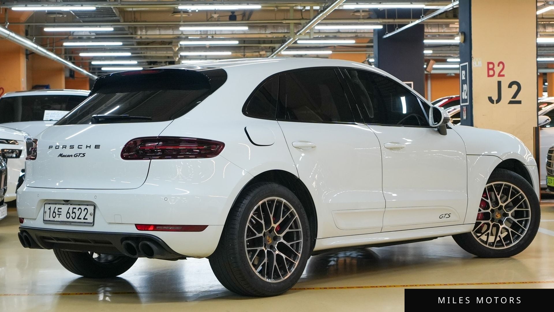Porsche Macan 2018 — миниатюра 2