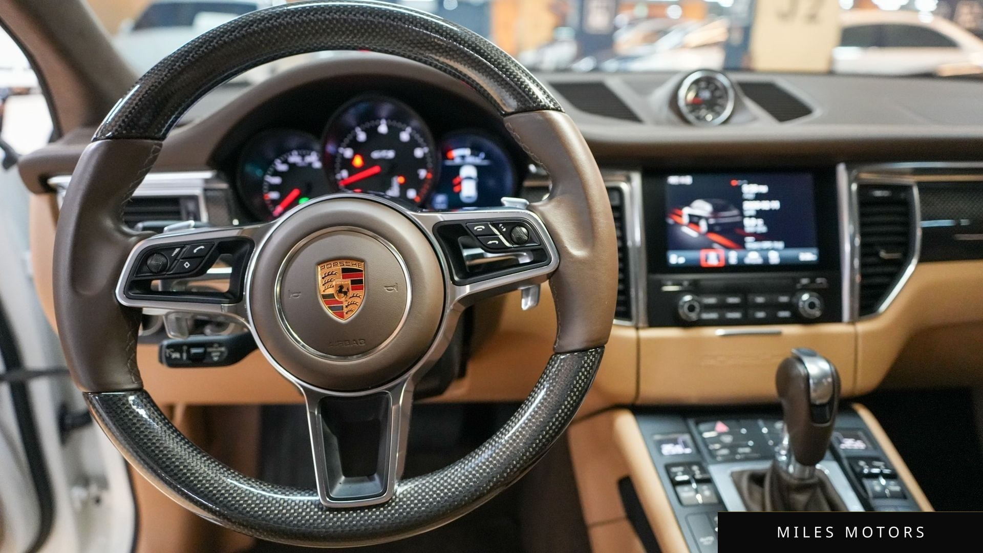 Porsche Macan 2018 — миниатюра 7