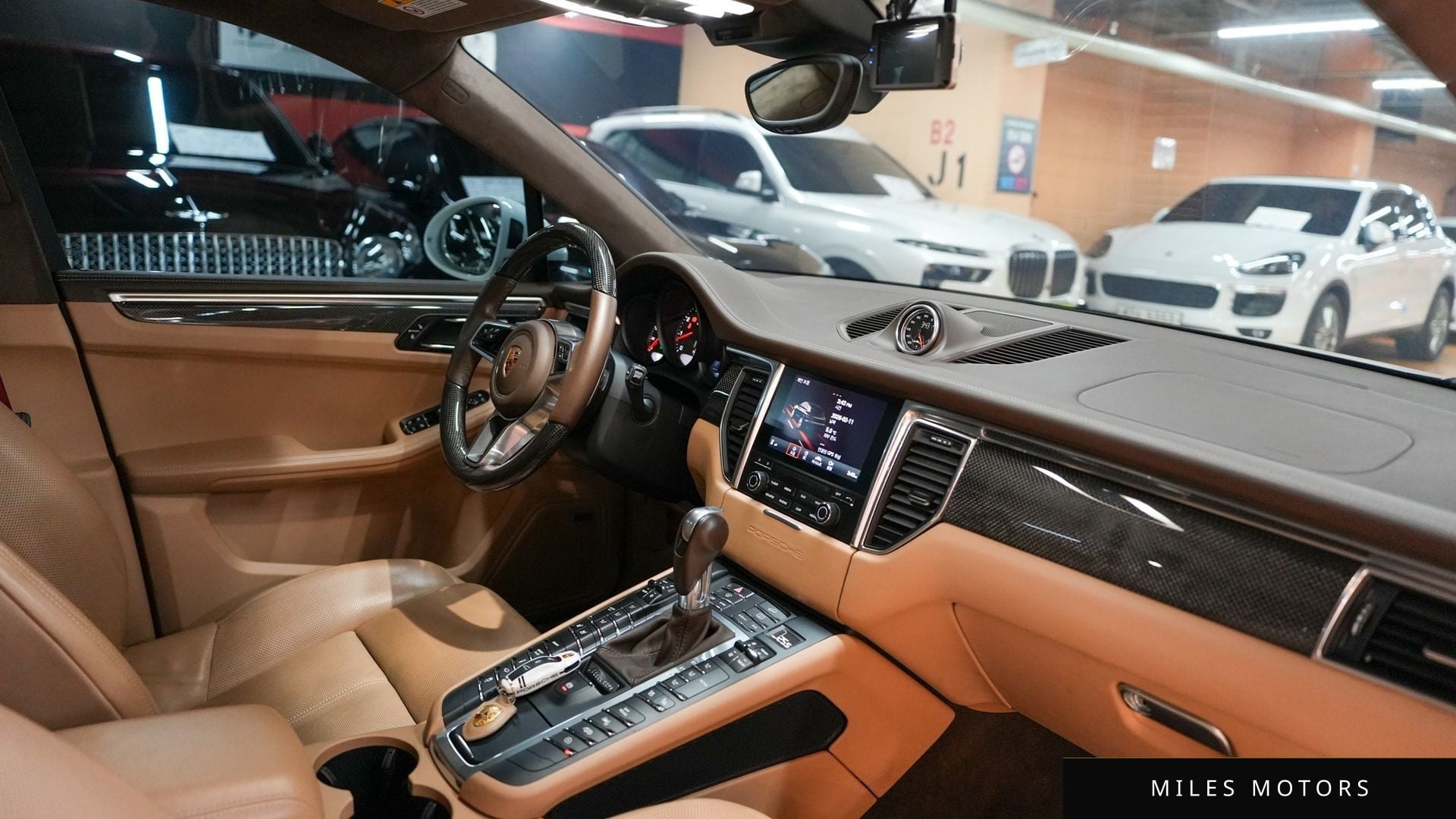Porsche Macan 2018 — миниатюра 8