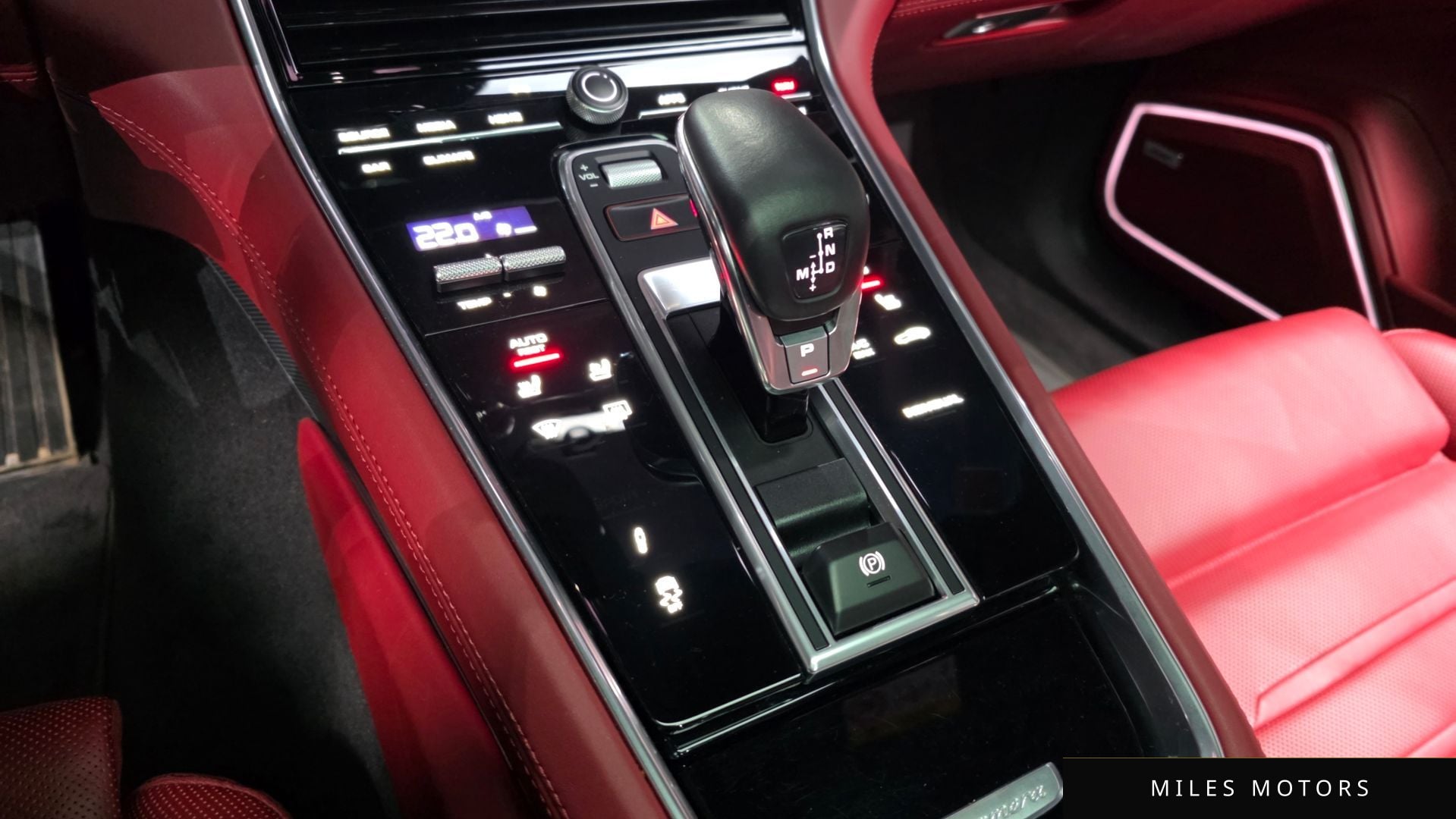 Porsche Panamera 2022 — миниатюра 9