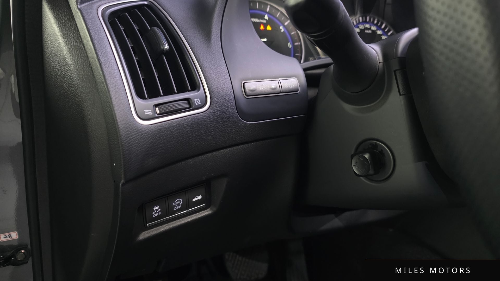 Infiniti Q50 2014 — миниатюра 18