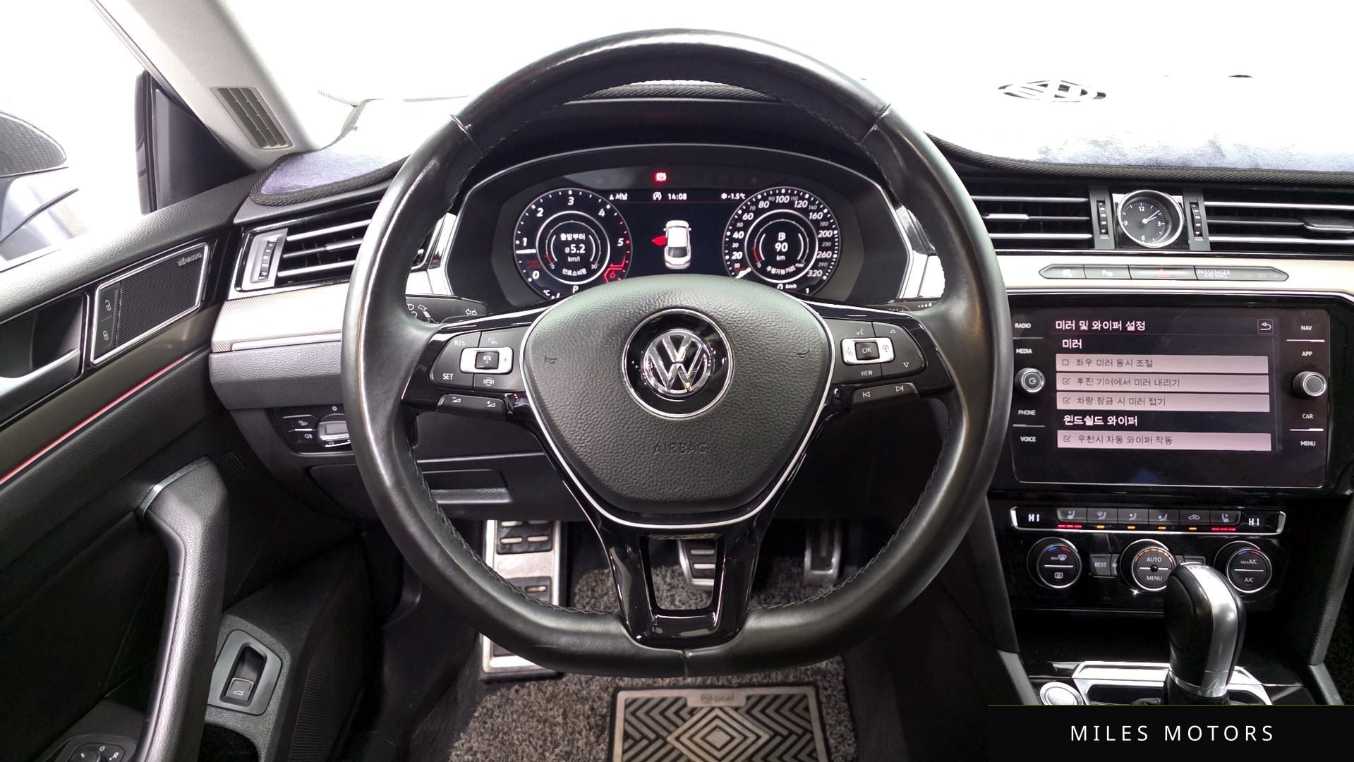 Volkswagen 아테온 2019 — миниатюра 13