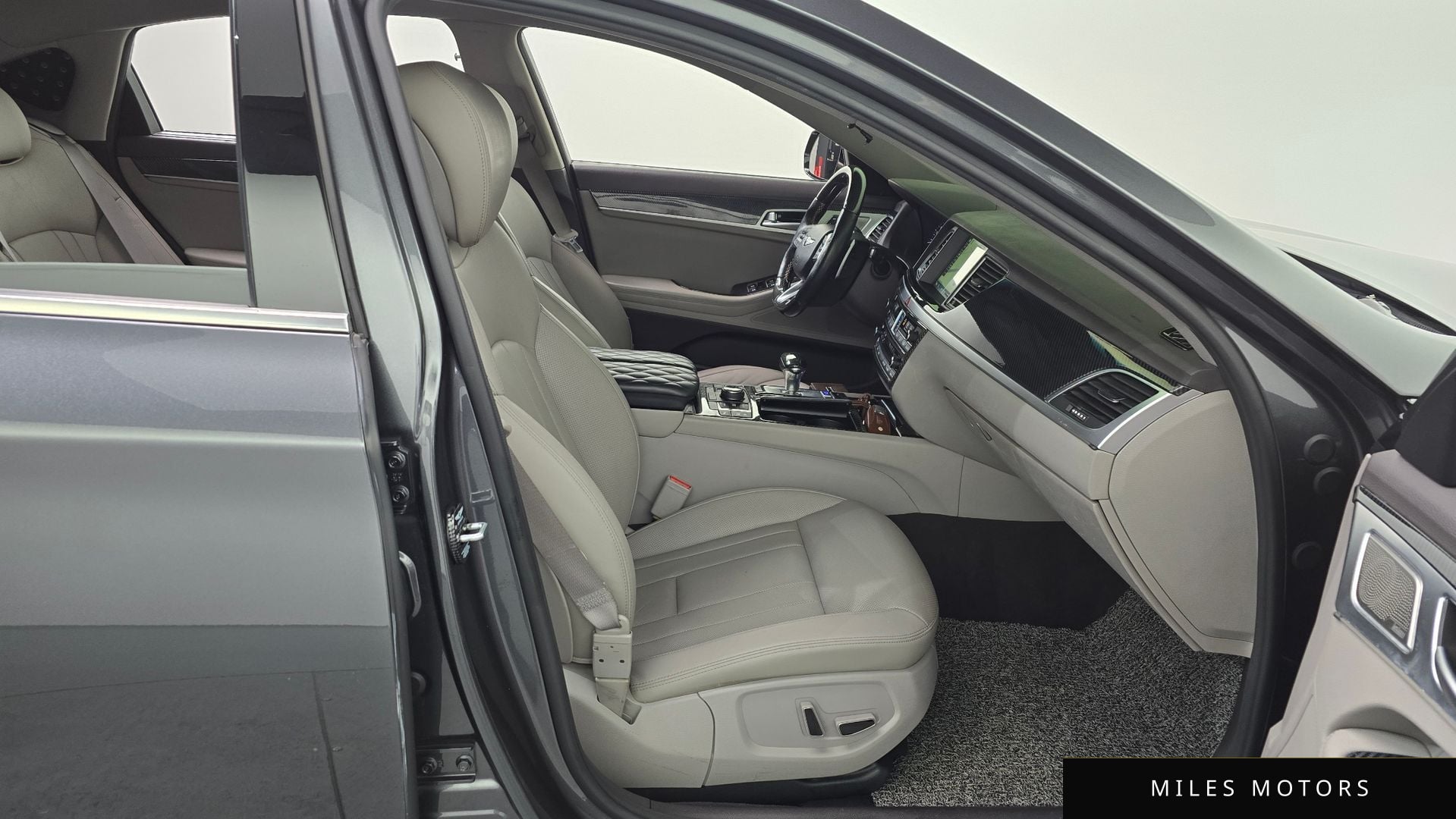 Genesis G80 2017 — миниатюра 11