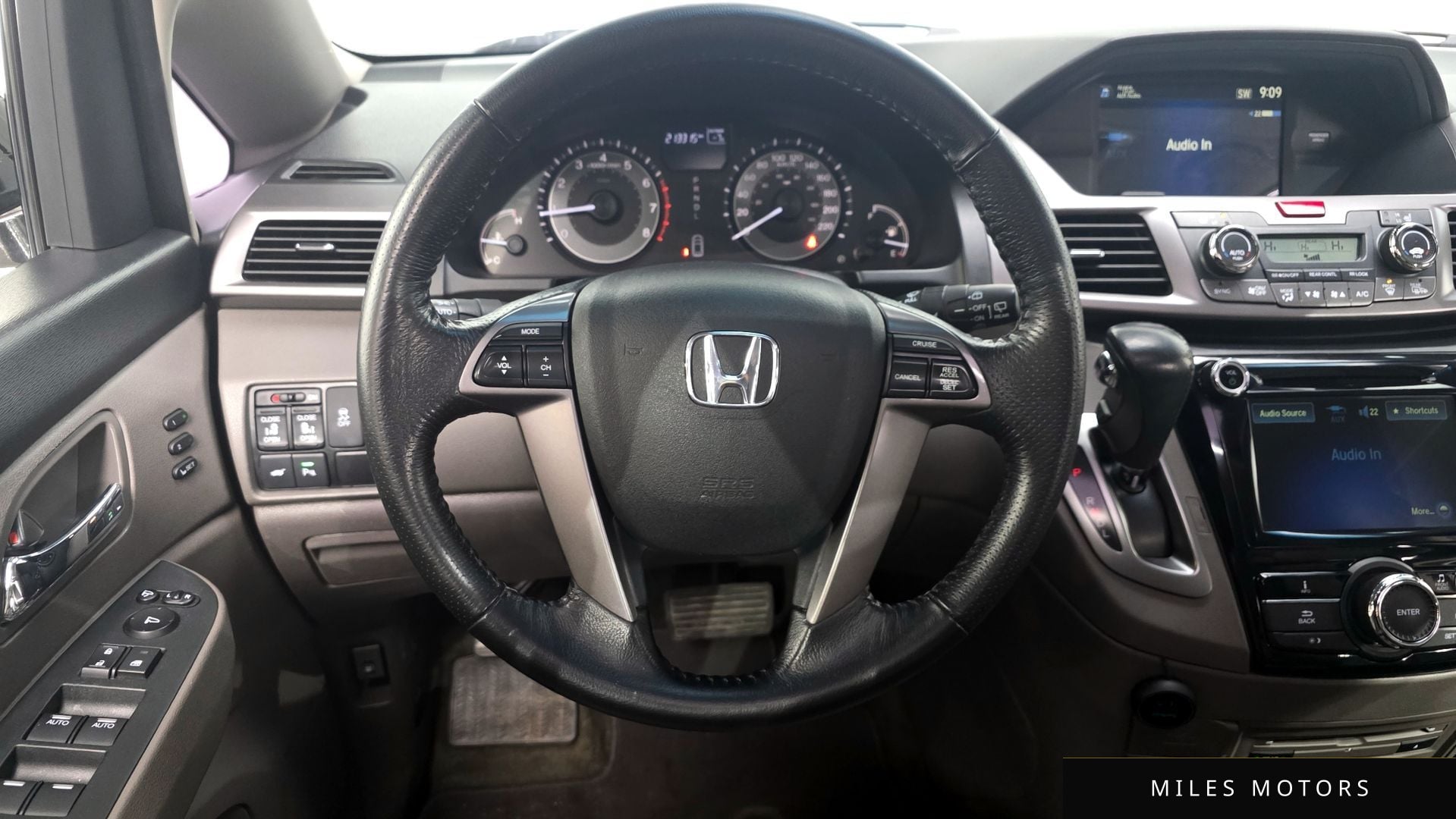 Honda Odyssey 2016 — миниатюра 13
