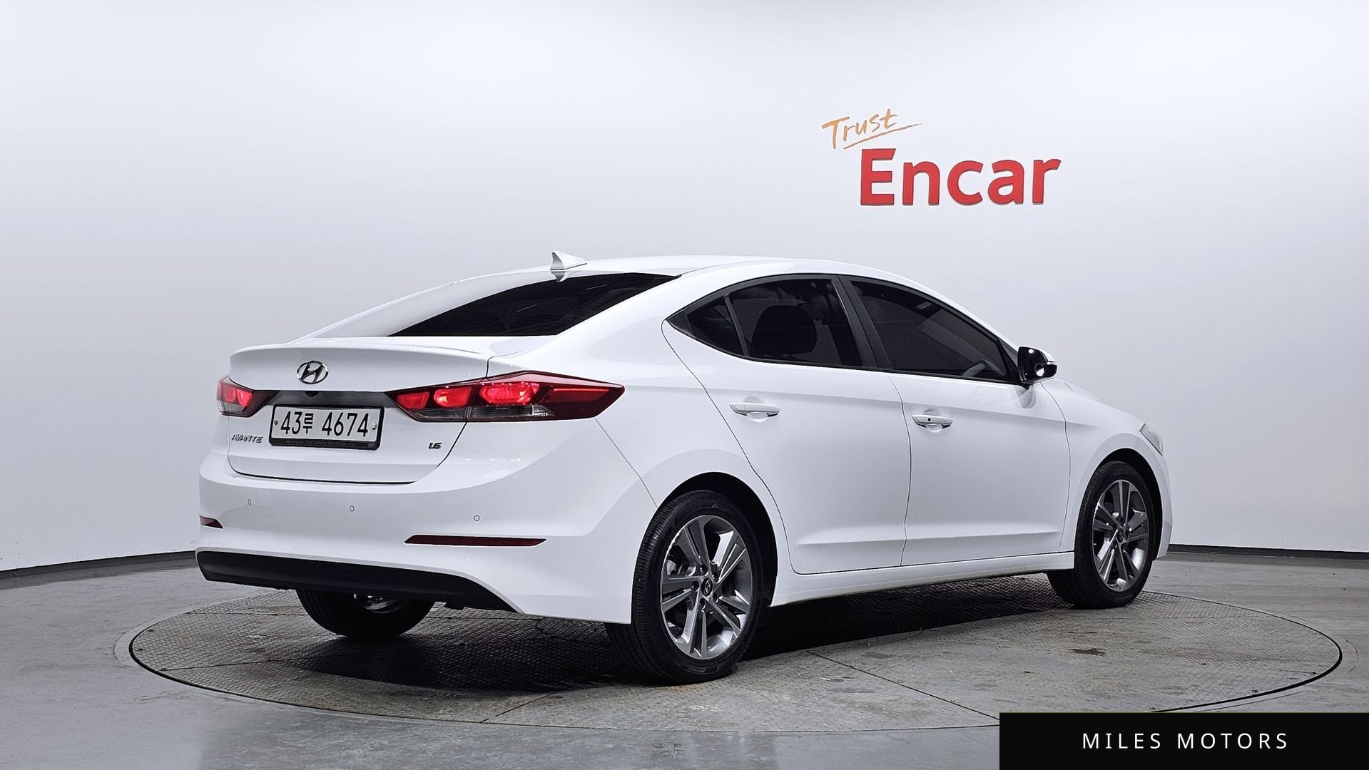 Hyundai AVANTE 2018 — миниатюра 2