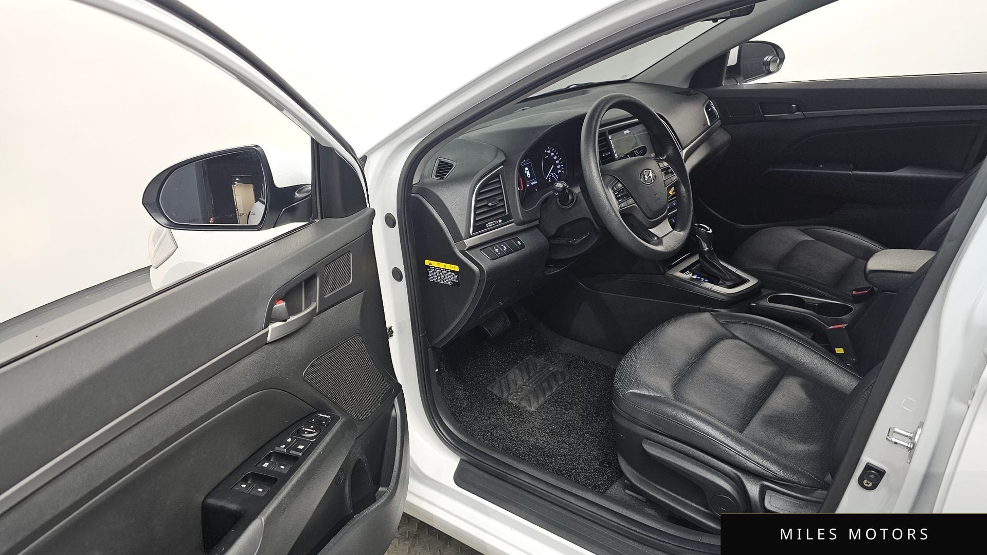 Hyundai AVANTE 2018 — миниатюра 10